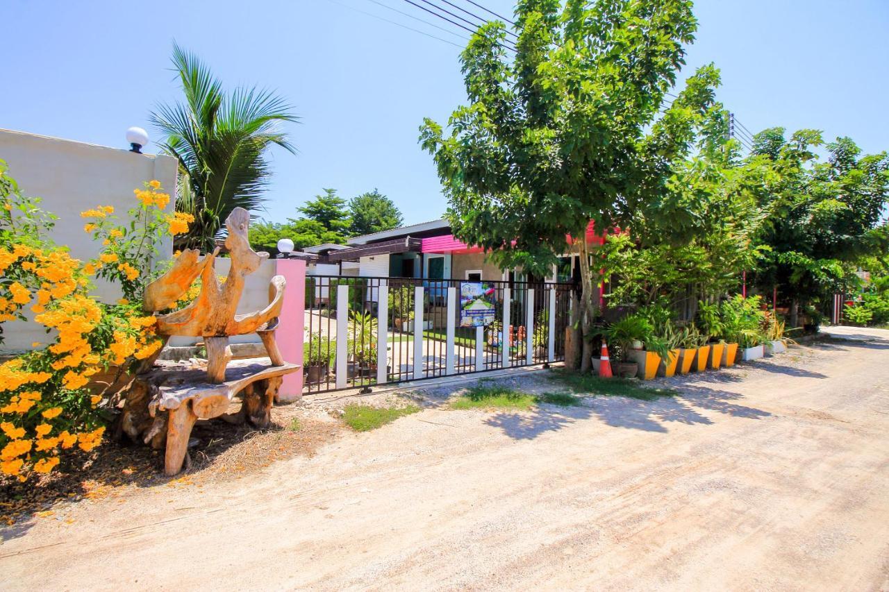 Oyo 354 Ton Hom Resort & Villa HHQ Exterior foto