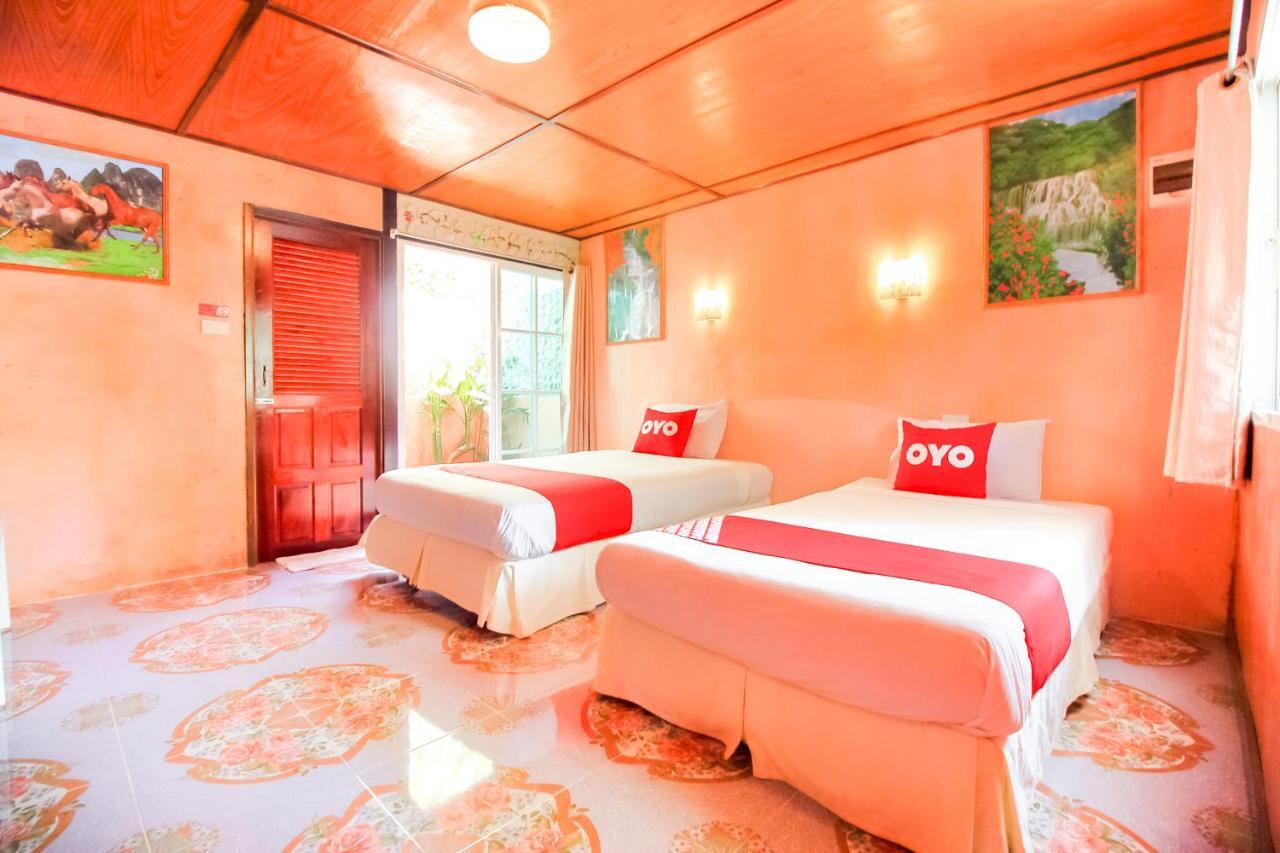 Oyo 354 Ton Hom Resort & Villa HHQ Exterior foto