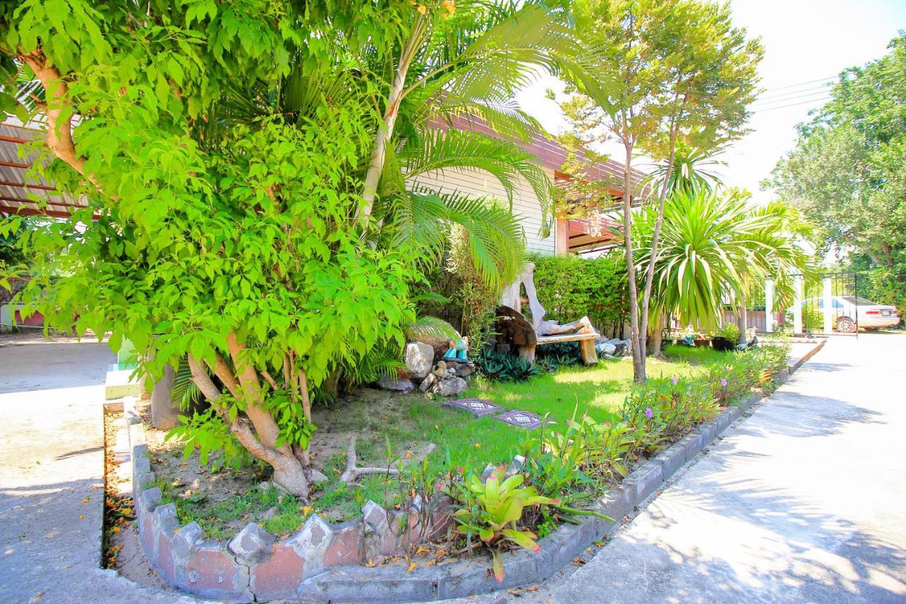 Oyo 354 Ton Hom Resort & Villa HHQ Exterior foto